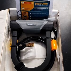 Sigtuna u-lock with flexible cable